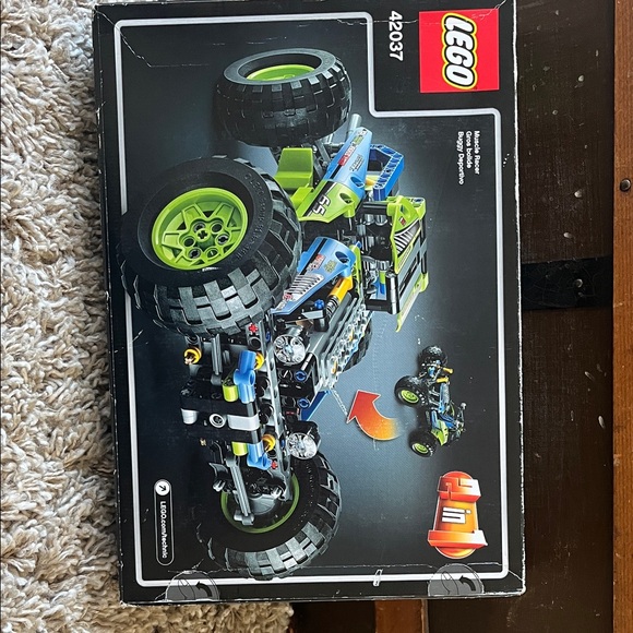 LEGO Technic Off-Road Racer - Green and Blue - Picture 5 of 7